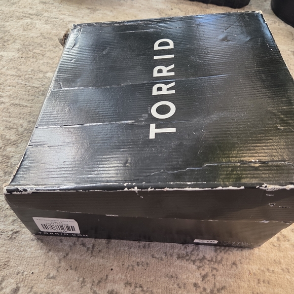 Torrid Tall Black Heeled Boots NIB Sz 11 W Multi Buckle Wide Calf Vegan - Picture 5 of 10